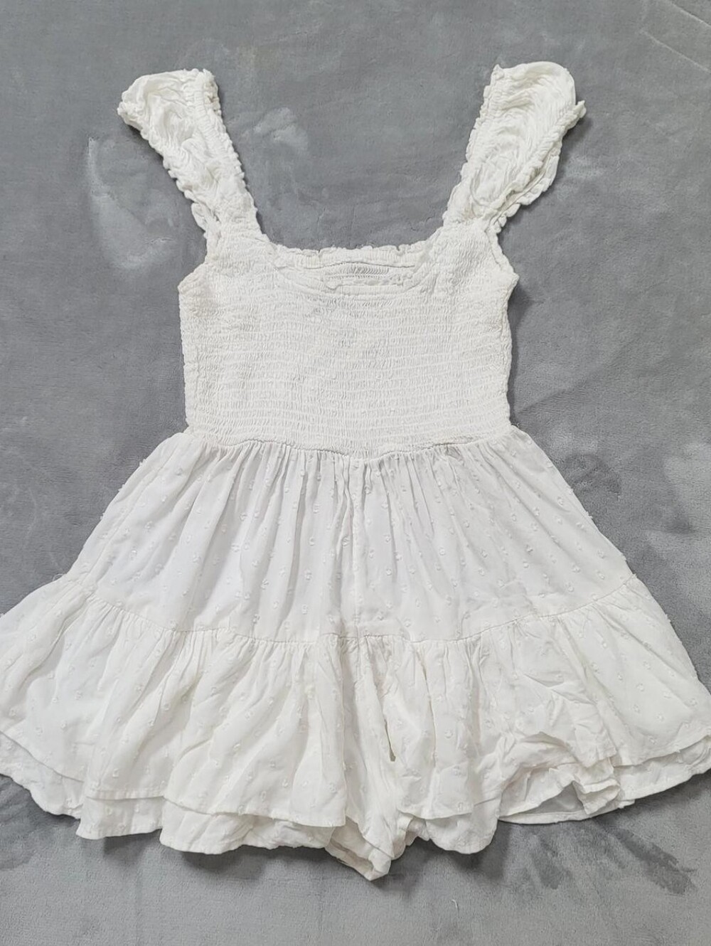 Urban Outfitters White Mini Romper with Pink Bow XS - Picture 2 of 5